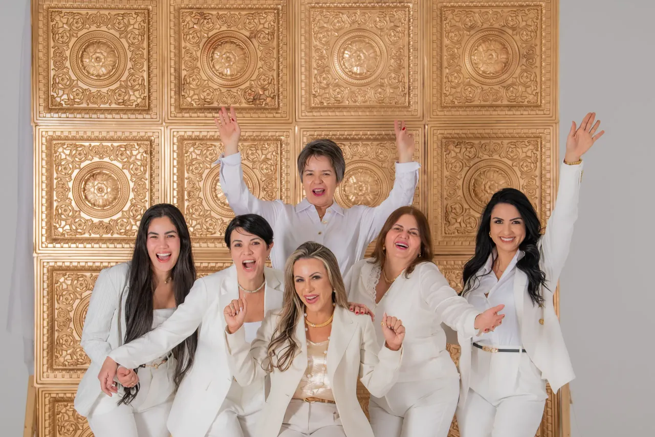 The Be Live In Realty team.